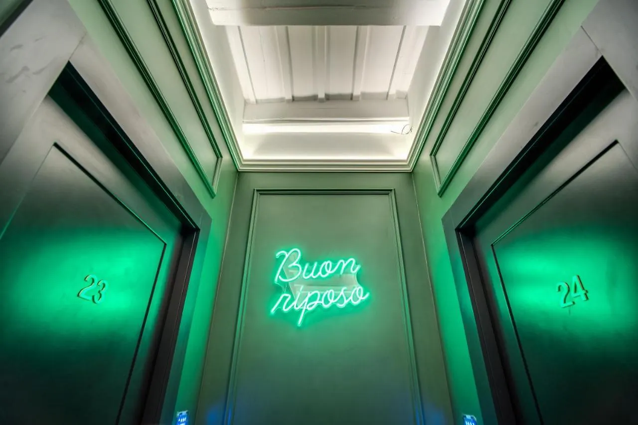 Hotel Palazzetto Trevi Roma 0*,  Italia