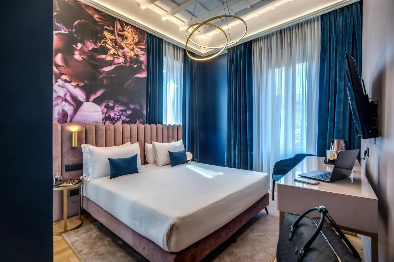 Palazzetto Trevi Hotel Rome Italy