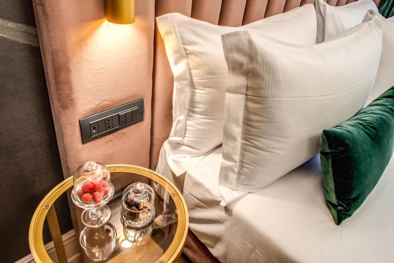 Palazzetto Trevi Hotel Rome